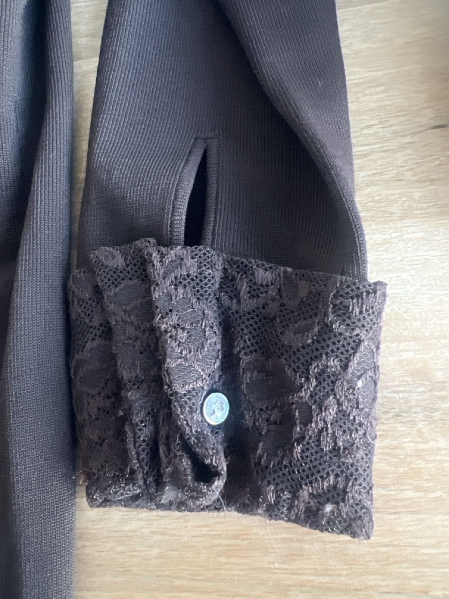 Madeleine Maglioni & Felpe: Schokobrauner Pullover mit Spitzenkragen - Gr. 42 – Usato da Uetikon am See venduto da Sarahm76 4