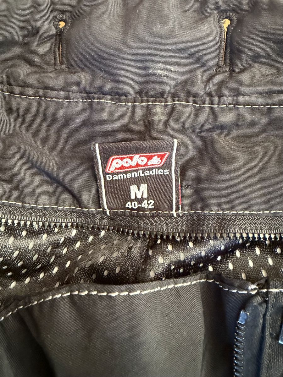 Pantaloni: Polo Motorradhose Damen – Usato da Brugg AG venduto da e.stella_ 4