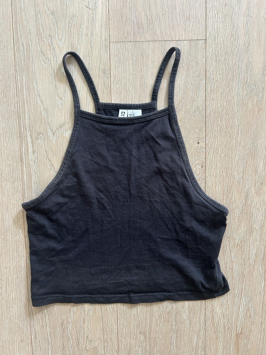 H&M Tops: Damen Top schwarz Grösse XS – D'occasion à Bern par marleyy77