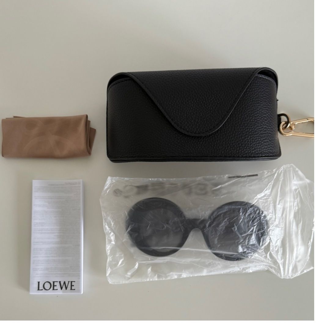 Loewe Occhiali & Lenti: Loewe  oversized sunglasses – Nuovo e nell'imballaggio originale da Versoix venduto da pen_6hgs