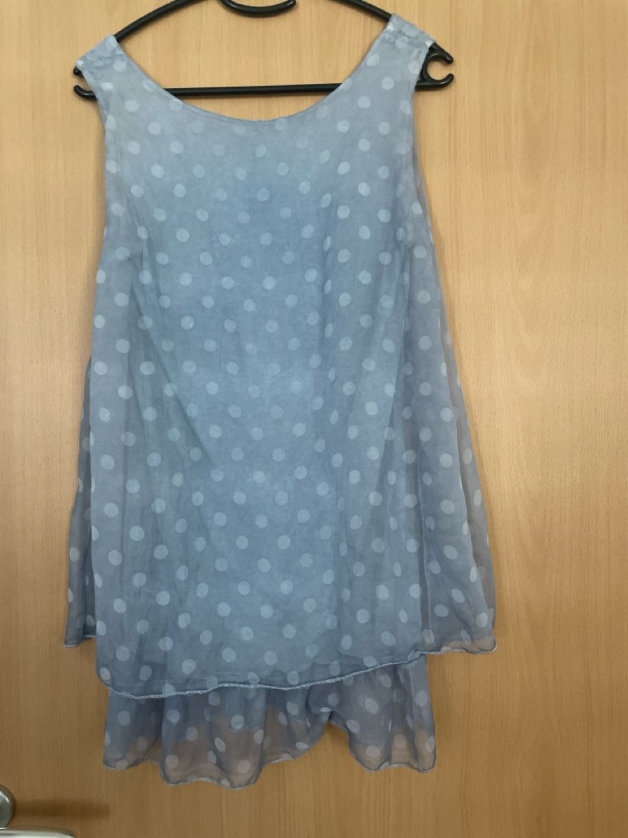Tops: Top One Size in hellblau mit Punkte – Gebraucht aus Illnau von cla_jqf8 1