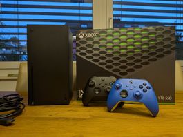 Microsoft Xbox Series X Konsole 1TB inkl. 2 Controller