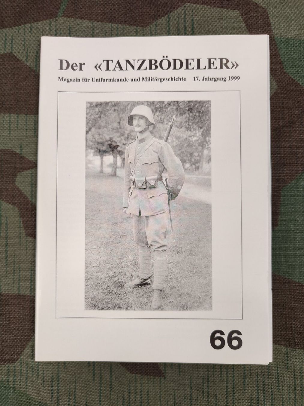 Schweizer Armee Uniformen: Der «TANZBÖDELER» Nr. 66 – Gebraucht aus Bauma von SwissMilitaria