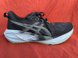 Asics Laufschuhe FF Blast Max Herren schwarz Gr 44.5