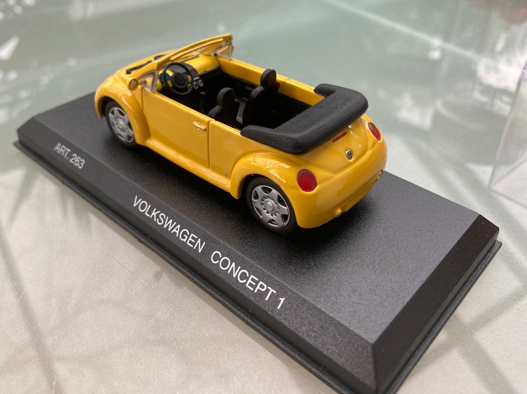 Modellautos: VW Concept 1 Cabriolet von 1994 – Neu und originalverpackt aus Wolfhausen von signat 5