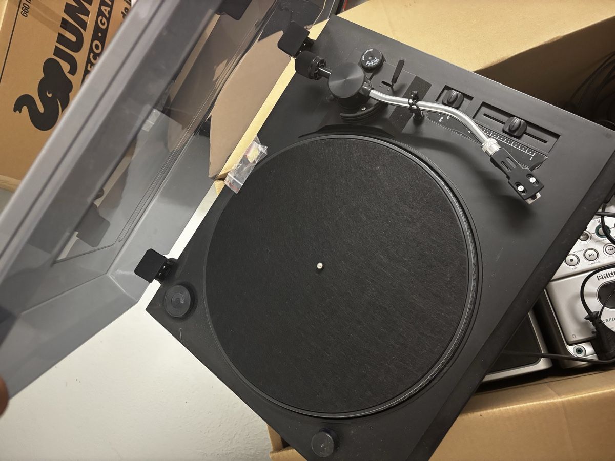 Tourne-disques: Platenspieler +boxen – D'occasion à Holziken par kim_sh67 2