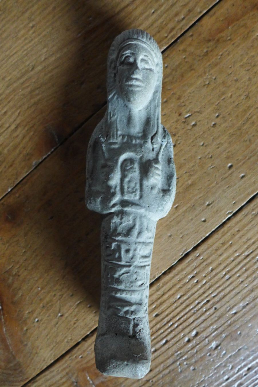 Statuette: Oushebti en terre cuite – Usato da Bernex venduto da qpdkvm