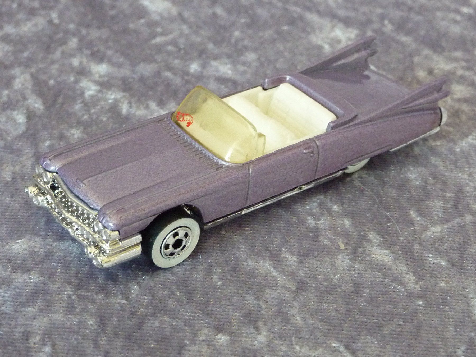 Hot Wheels Modellini d'auto: '59 Caddy Convertible 1:64 – Usato da Dürrenäsch venduto da Cobra1ch