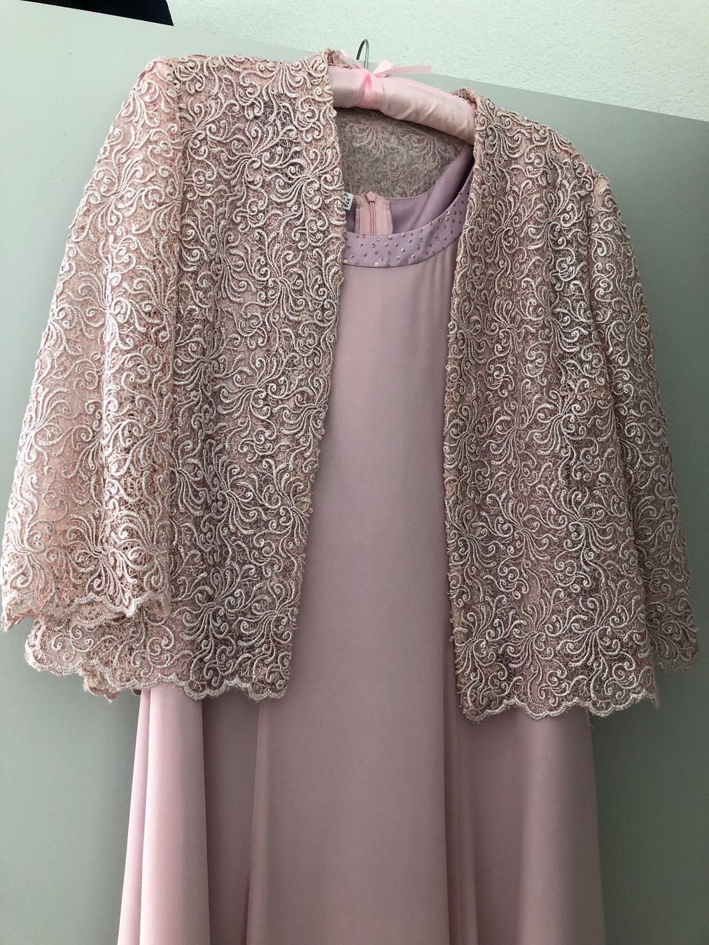 Kleider: Robe cérémonie gr38/40 Neuve ! – Gebraucht aus Delémont von stella063 3