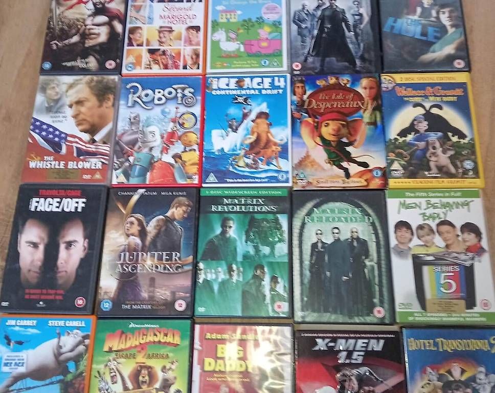 Tous les DVDs: Diverse DVD'S und CD – D'occasion à Berikon par Arturo2