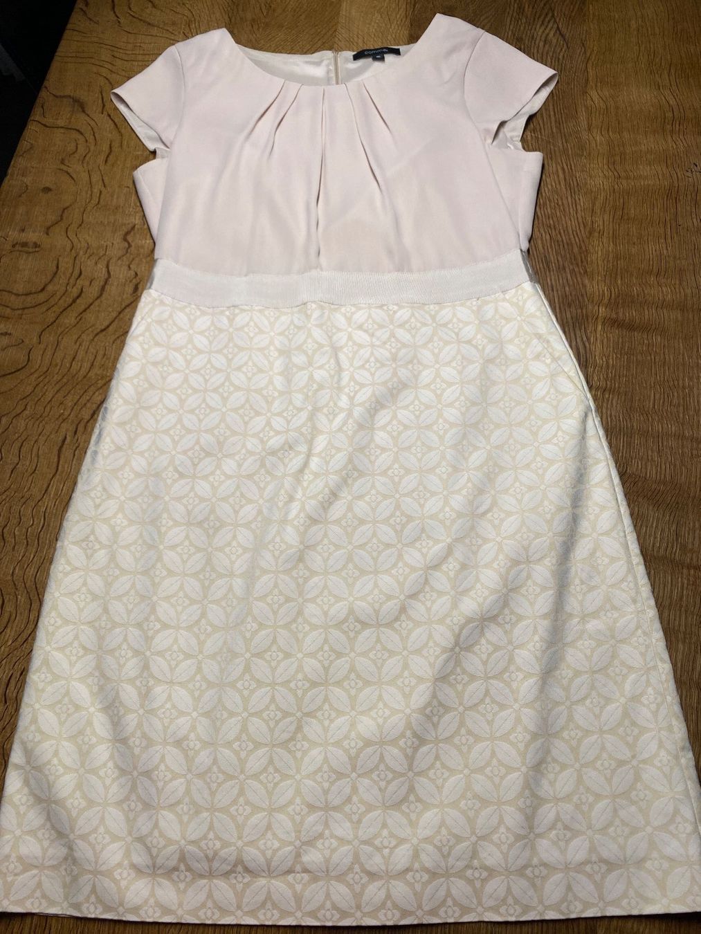 Comma Kleider: COMMA KLEID GR.40/M sand/beige/ecrù  edles Etuikleid  Neuw. – Neu (gemäss Beschreibung) aus Frauenfeld von Boldi46
