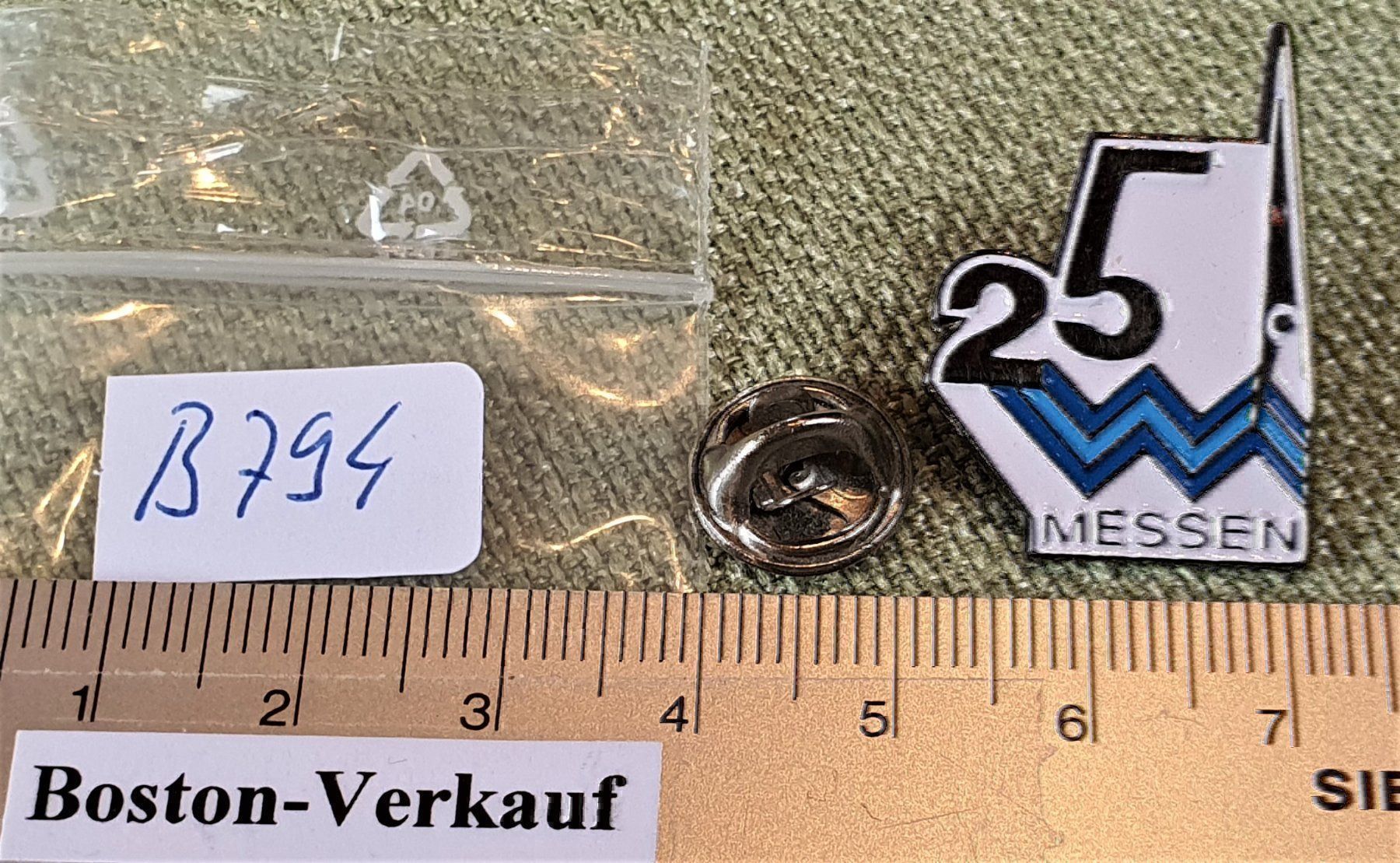 Plaketten & Abzeichen: B794 - Pin 25 Messen – Gebraucht aus Reinach BL von Boston-Verkauf 2