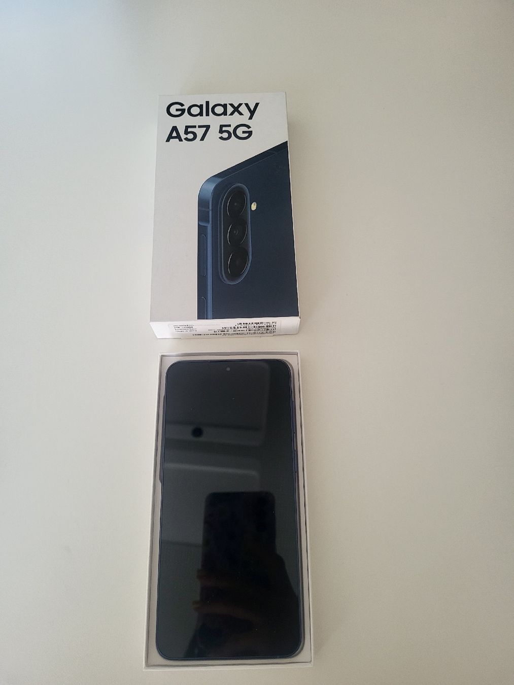 Samsung Handys / Smartphones: Samsung A57 – Neu und originalverpackt aus Preonzo von rossella2379