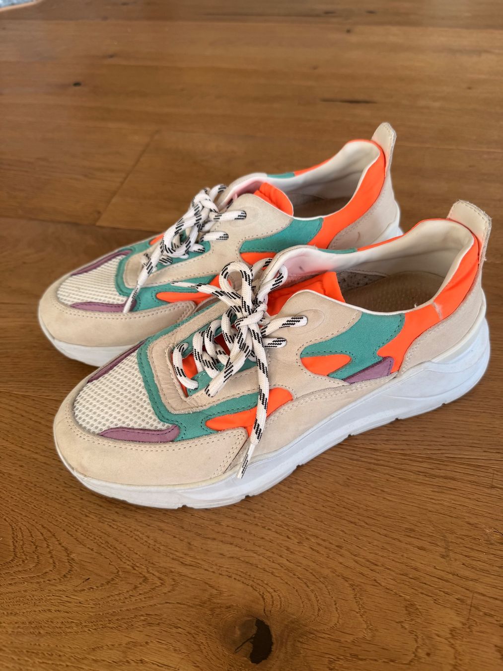 Scarpe da donna: D.A.T.E – Nuovo (secondo la descrizione) da Willerzell venduto da sabo.ca 1