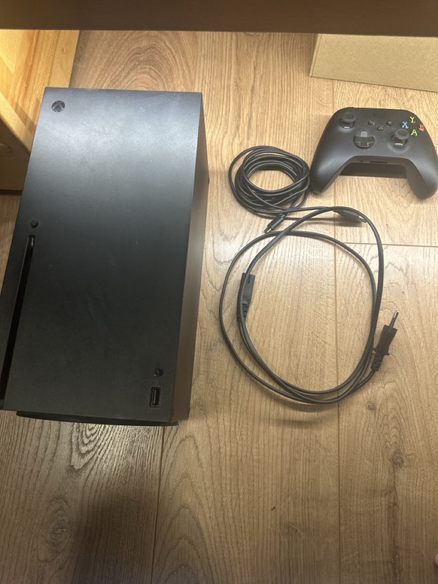 Microsoft Console: Xbox series X – Usato da Liebistorf venduto da Louisella 5
