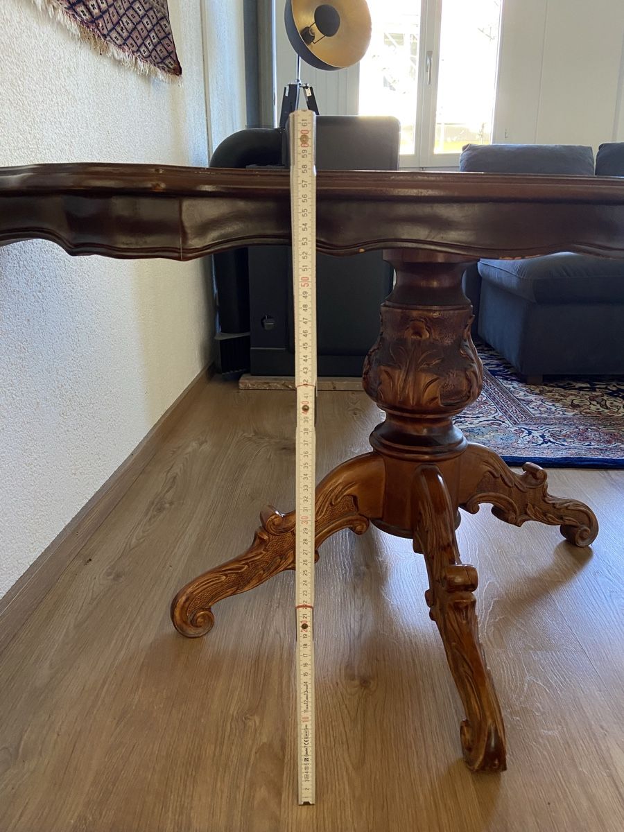 Tavoli: Antiker Couchtisch im Barockstil – Usato da Wädenswil venduto da JJ15 5