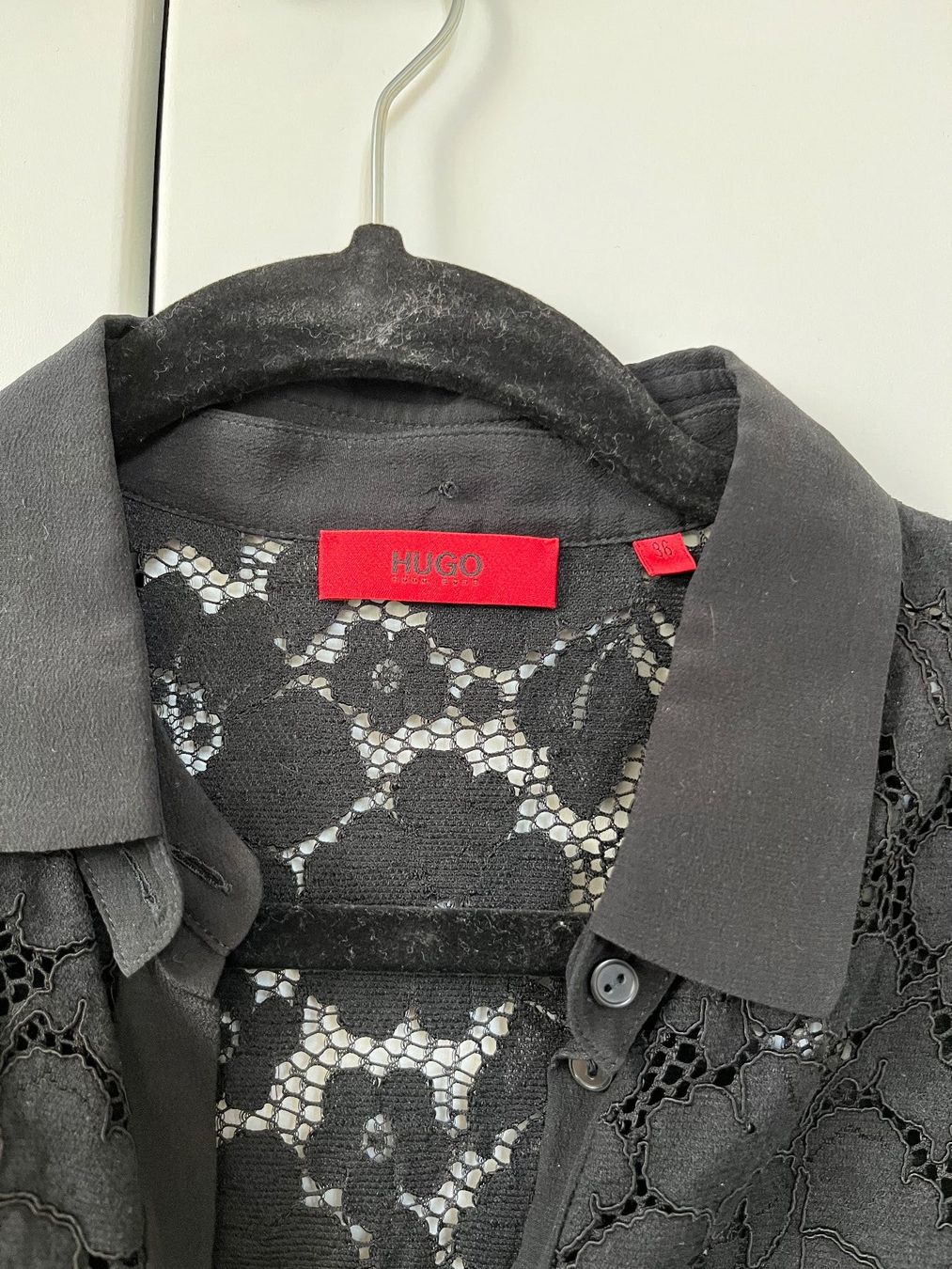 Hugo Boss Camicette: Hugo Boss - Schwarze elegante Spitzenbluse Gr. 36 – Nuovo (secondo la descrizione) da Frenkendorf venduto da klourenco 3