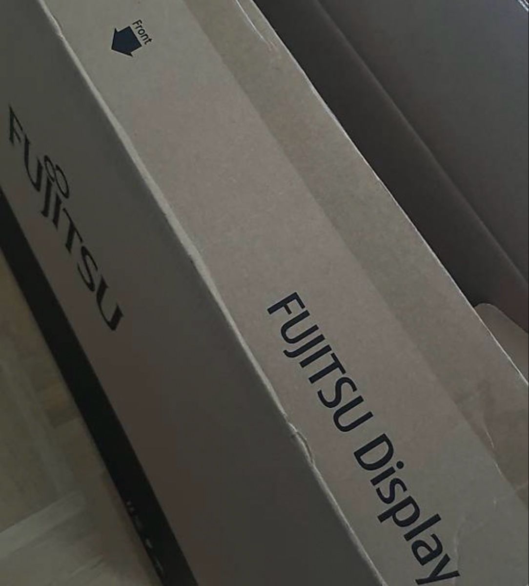 Fujitsu PC: 2 computer  – Usato da Luzern venduto da radi55 3