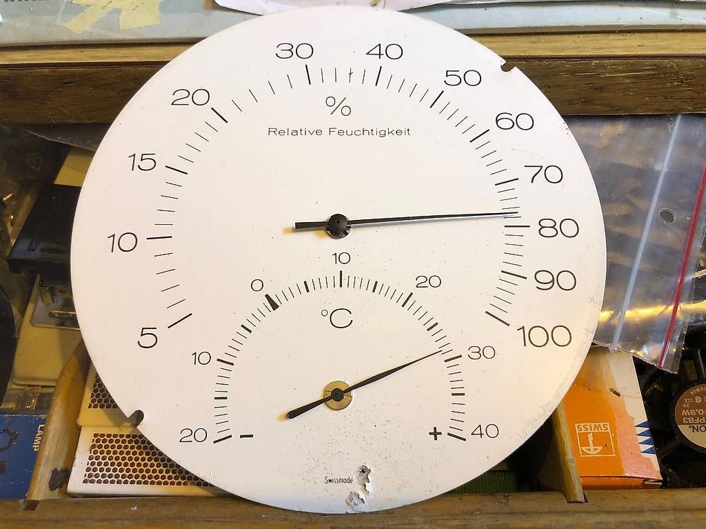 Mesurer: Messgerät Thermometer Hygrometer – Défectueux à Hinterkappelen par atomschnee 1