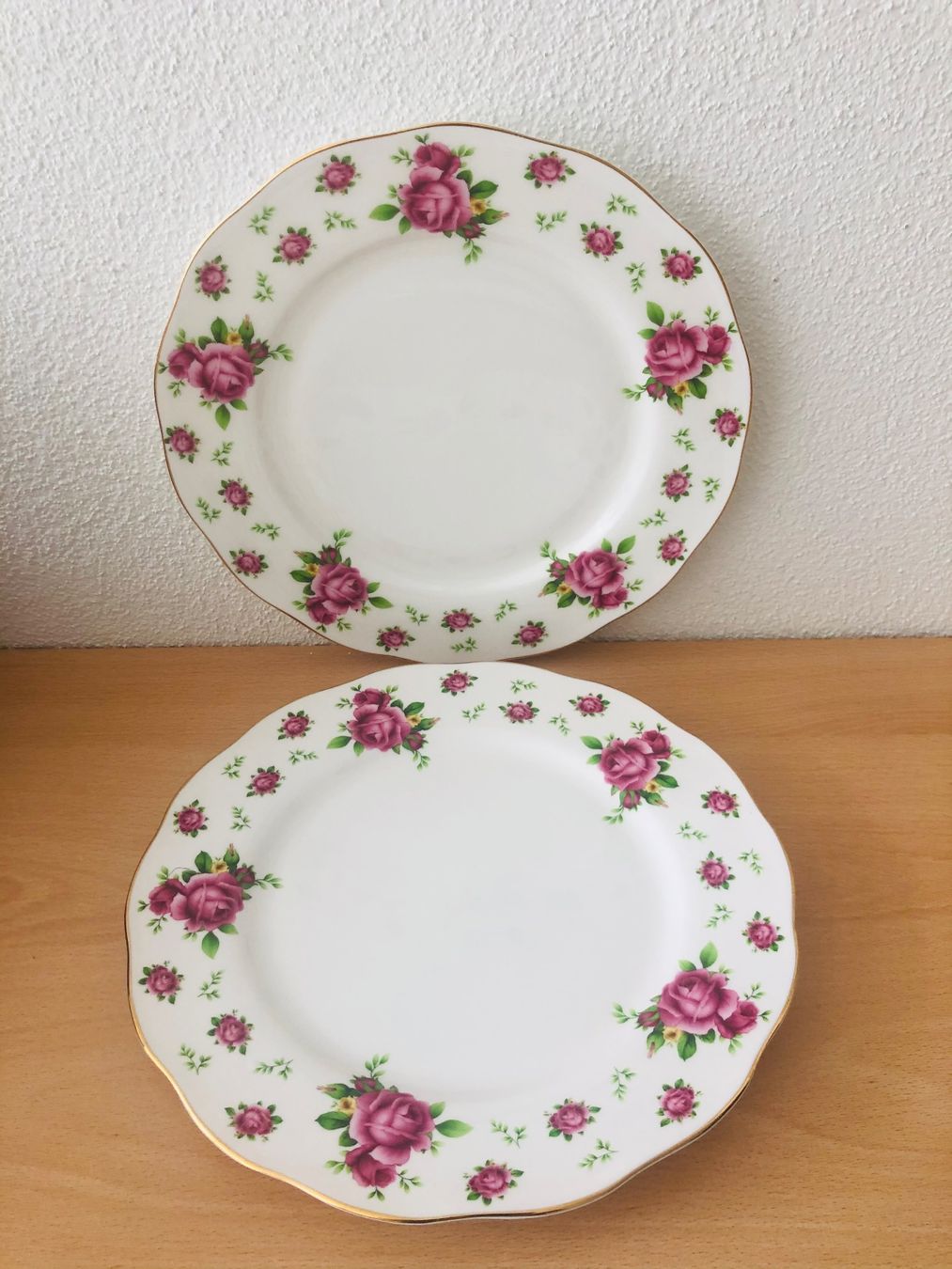 Royal Albert Piatti: Royal Albert 2 Essenteller – Usato da Oberglatt ZH venduto da ssch81