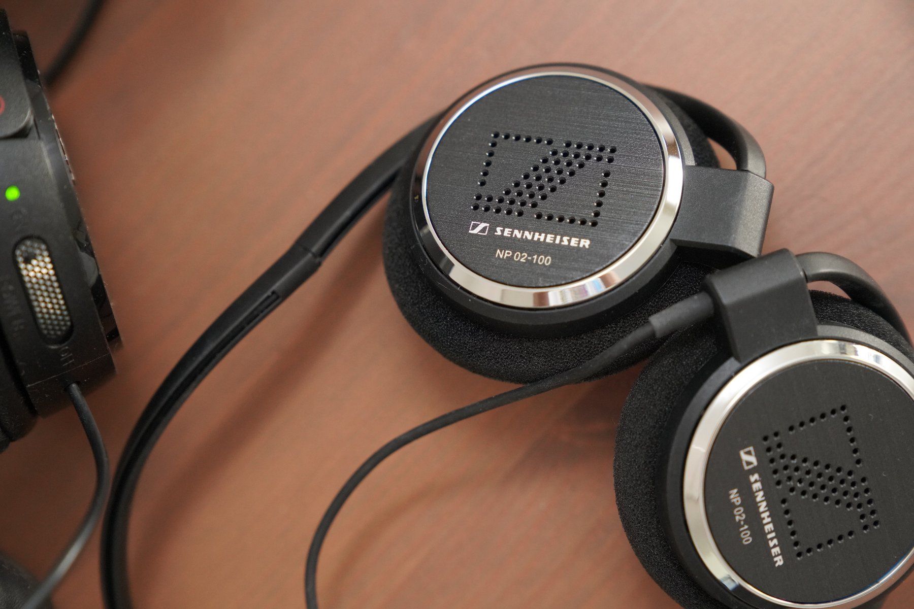 Cuffie: 4 Kopfhörer kabelgebunden: 1 Sony mit ANC + Sennheiser + HP – Usato da Zürich venduto da Lock5151 4