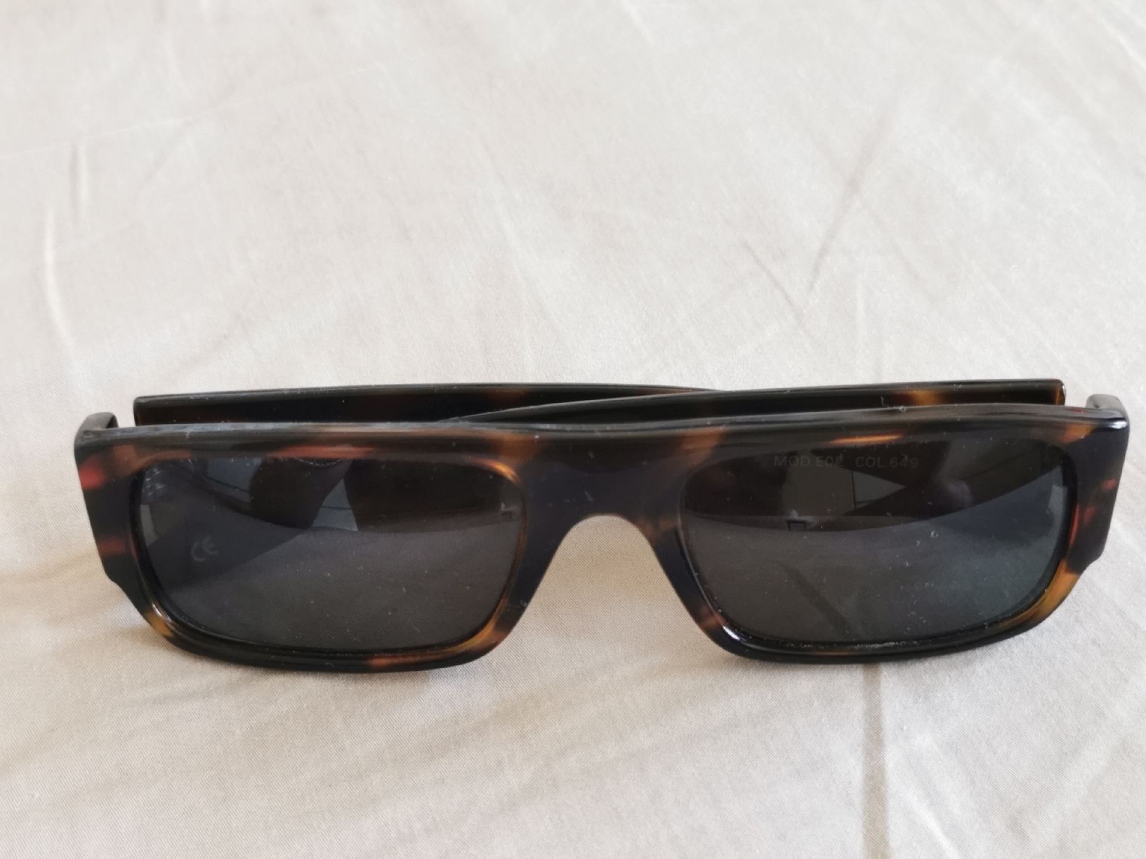 Versace Brillen & Gläser: Versus Herren Sonnenbrille – Gebraucht aus Schlieren von vlalif