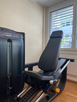 Beinpresse Matrix Fitnessgerät guter Zustand