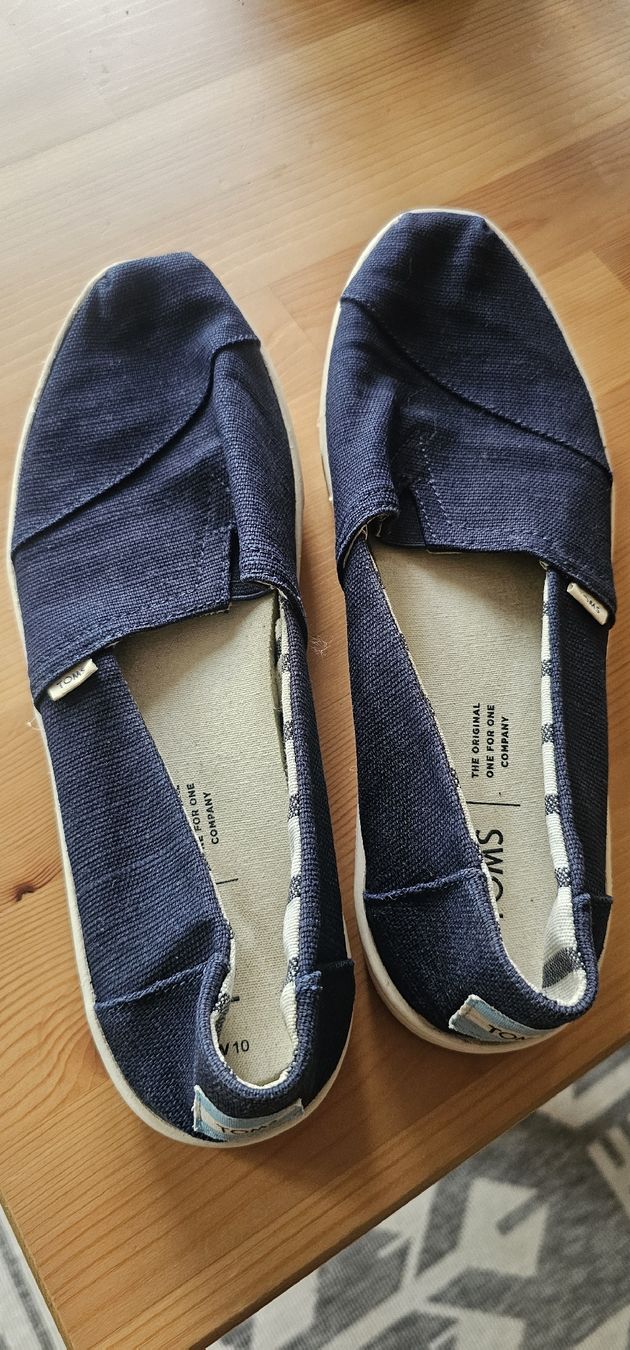 Toms Herrenschuhe: TOMS Espadrilles wie neu – Gebraucht aus Beckenried von san_27bd