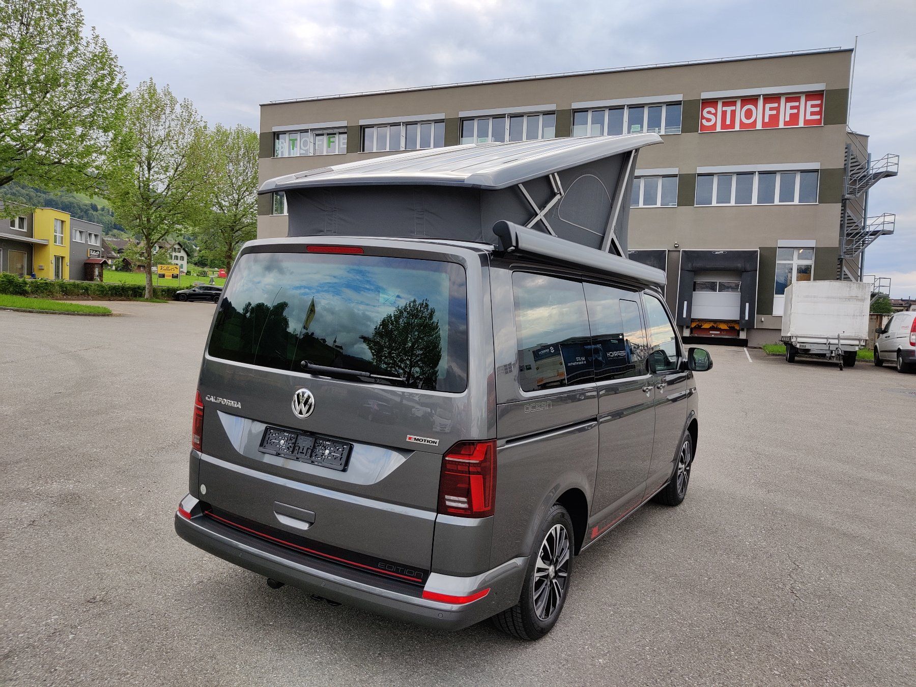 VW Veicoli da campeggio: VW T6.1 California Ocean Edition 4Motion mit 100% Diffsperre – Nuovo (secondo la descrizione) da Altendorf venduto da vw-bus-vermietung 1