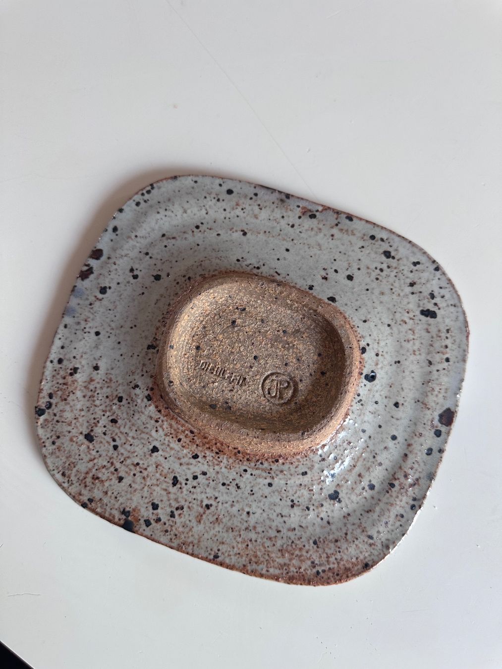 Servierplatten: Jacques Pouchain, plat émaillé Dieulefit, vers 1965 – Gebraucht aus Lausanne von jul_v9ht 1
