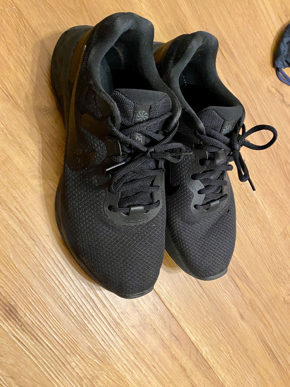 Scarpe da uomo: Nike LAUFSCHUHE Revolution – Usato da Kriens venduto da Big_leo
