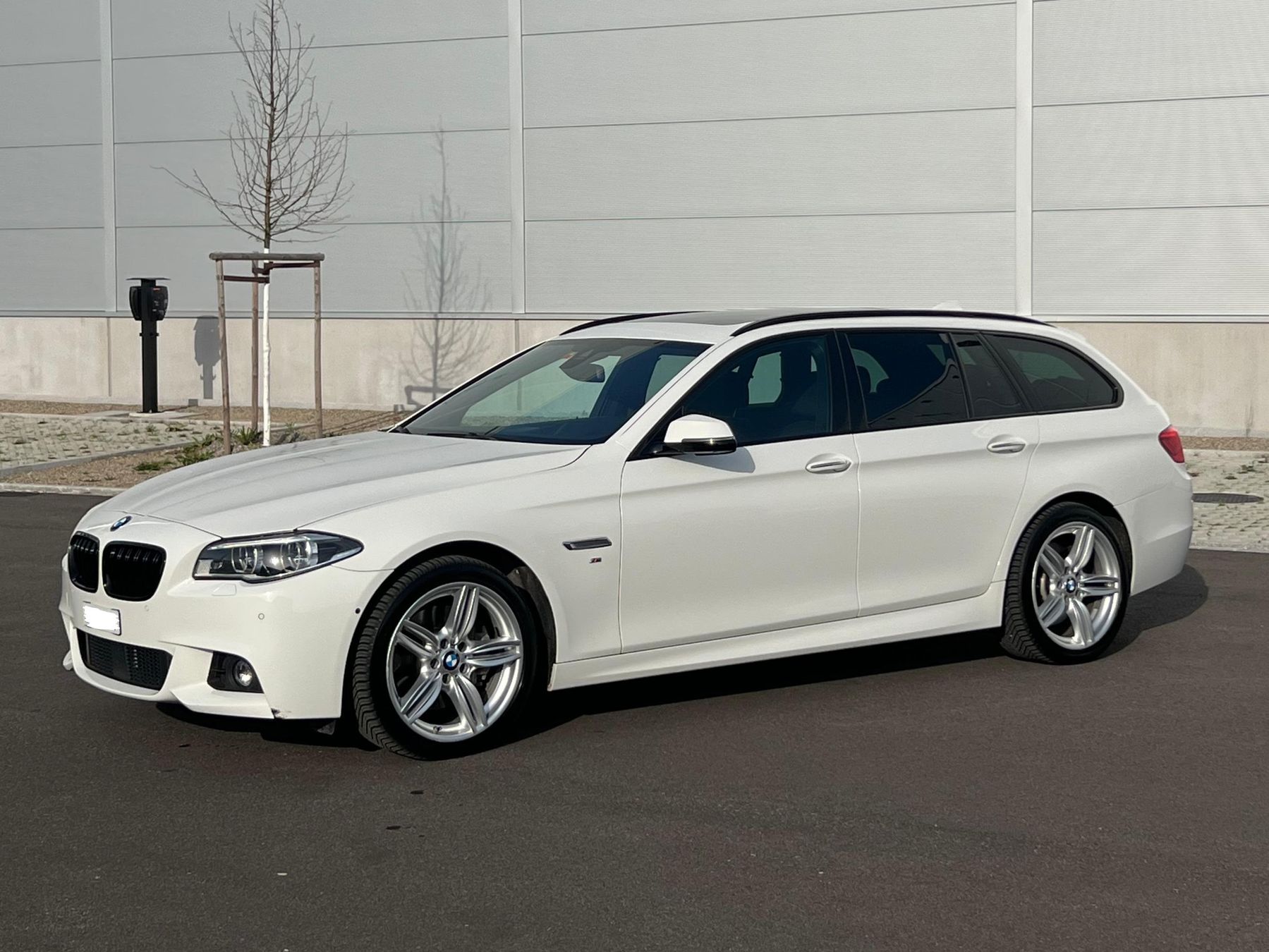 BMW Automobili: BMW 535i xDrive Kombi – Usato da Basel venduto da Fregatt