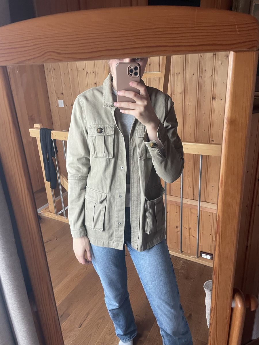 Jacken: Jacke – Gebraucht aus Wetzikon ZH von tab_hk5v 1