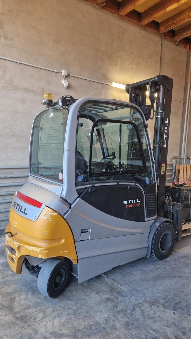 Carrelli elevatori e a forche: Still RX60-30 mit erst 1`760h – Usato da Büren an der Aare venduto da Fridu2 4