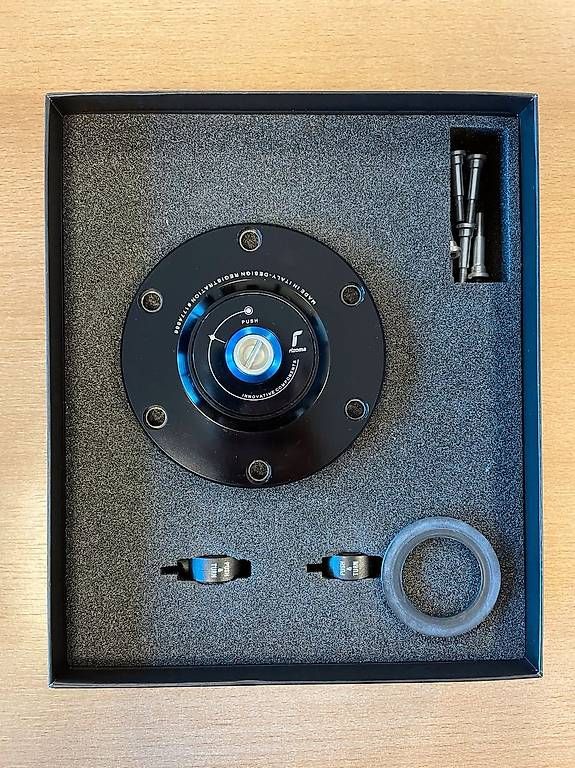 Tutti i ricambio per moto: Rizoma Tankdeckel BMW TF053B – Usato da Schaffhausen venduto da RK205