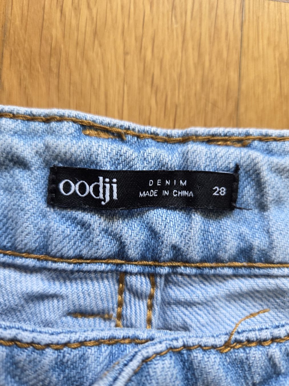 Jeans: Jeans, hellblau, destroyed Look, Gr. 28 - neuwertig – Nuovo (secondo la descrizione) da Stansstad venduto da Urs-_6362 2