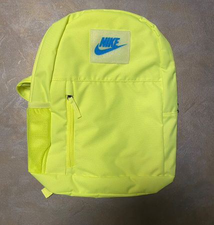 Nike Rucksack 20 Liter - yellow leuchtend