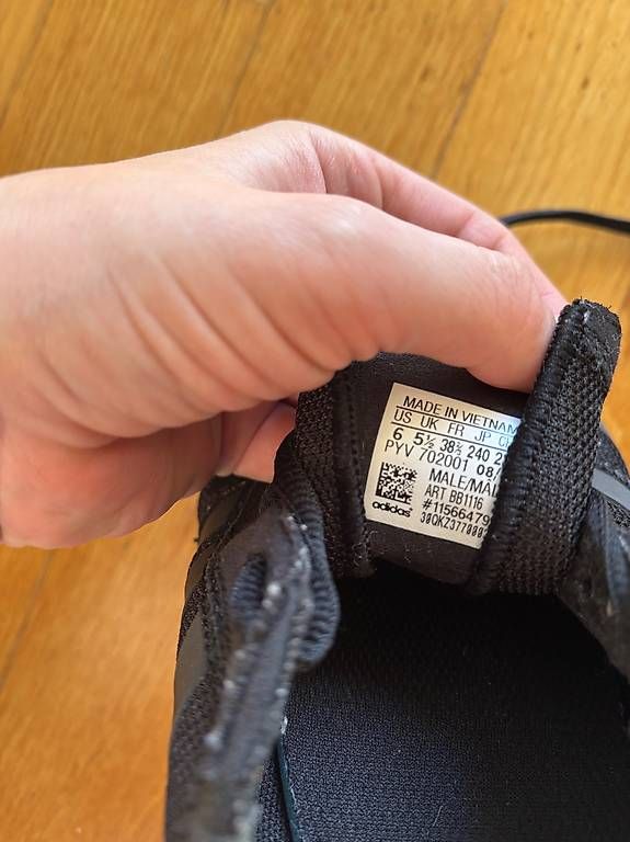 Herrenschuhe: Sneaker Adidas – Gebraucht aus Oftringen von violetta9 2
