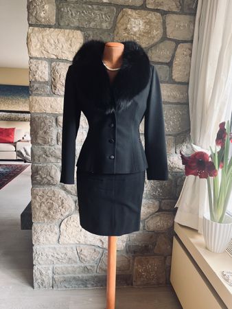BLUMARINE  Edles Damenkostüm Wolle/Pelz Gr. 36 NP 1300.-