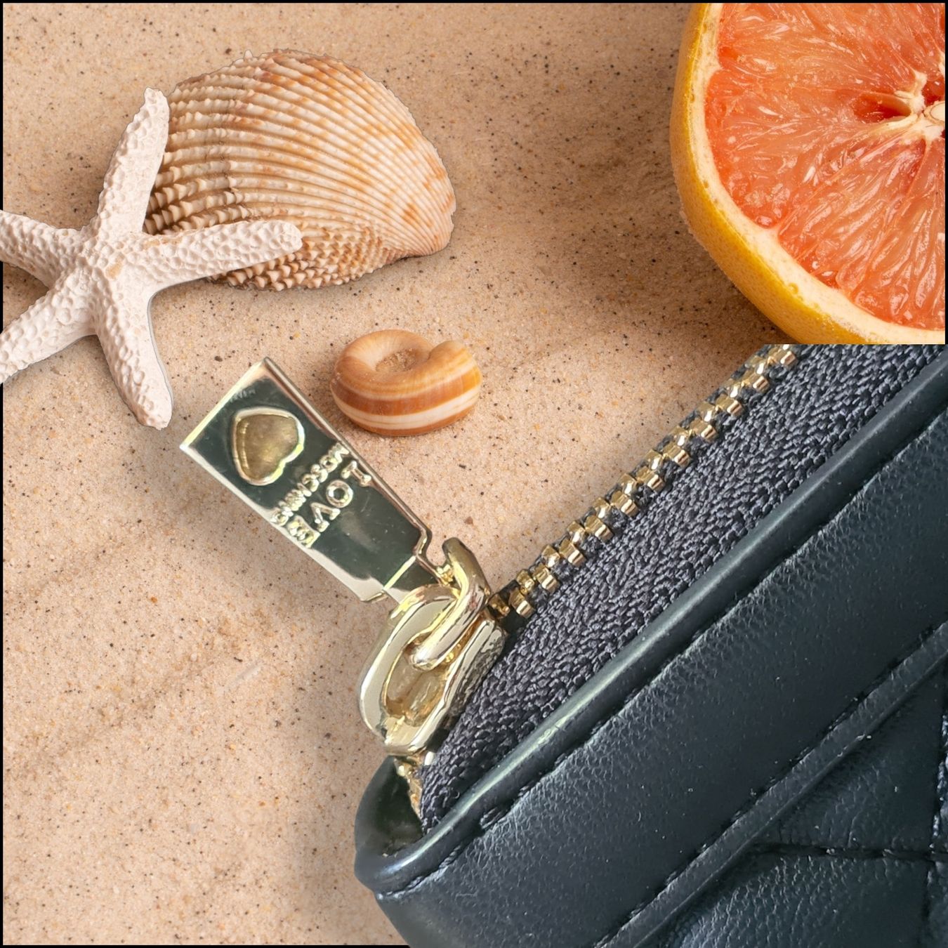 Moschino Portemonnaie: (NEUF)ORIGINAL/Porte-feuille "LOVE MOSCHINO" – Neu und originalverpackt aus Etoy von MyStyleMyMode 7