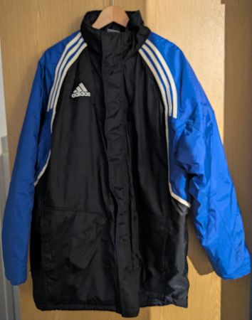 Stadion-/Winterjacke Adidas, Grösse XXL