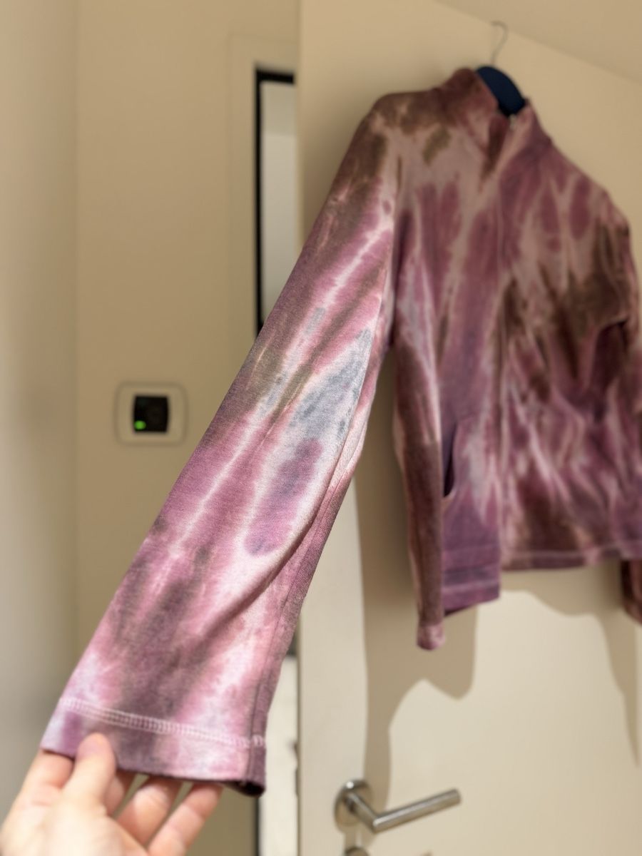 Switcher Jacken: Switchers Jacke Batik, Gr.M/L – Gebraucht aus Uster von Flummi 3