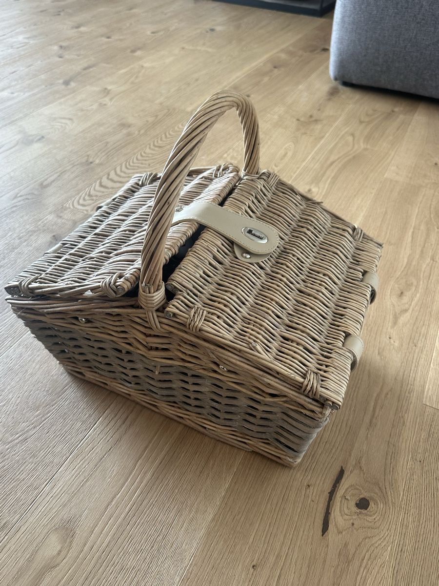 Altro per la casa: Picknickkorb – Usato da Wädenswil venduto da Anina.kastner