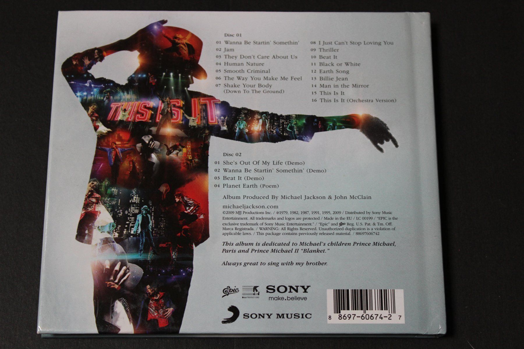CD: Michael Jackson - This is it 2CDs 2009 – Usato da Tübach venduto da JamesStone 1