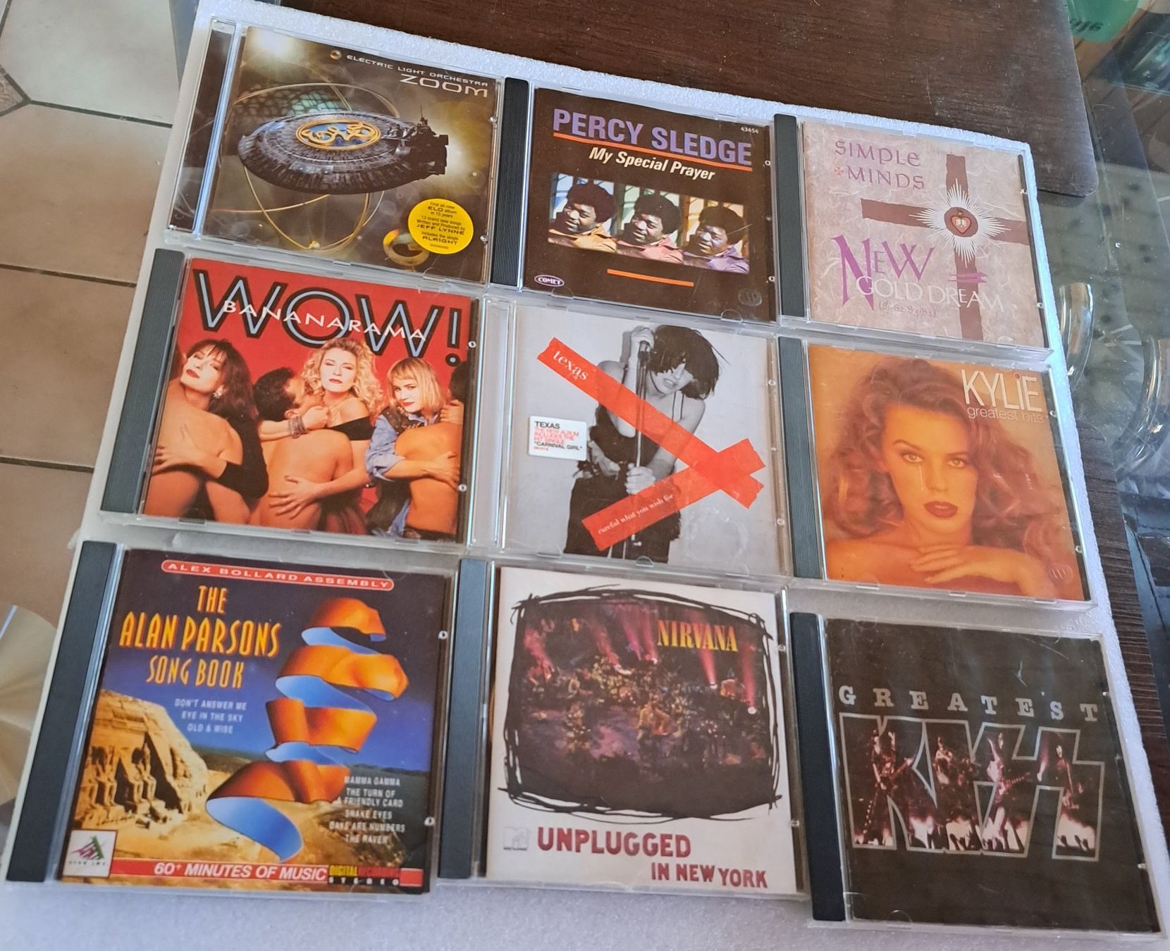 CD: günstige CD-Sammlung: Nirvana,Simple Minds,Texas und Kiss – Nuovo (secondo la descrizione) da Alpnach Dorf venduto da harrys-vinyl-Cd-shop