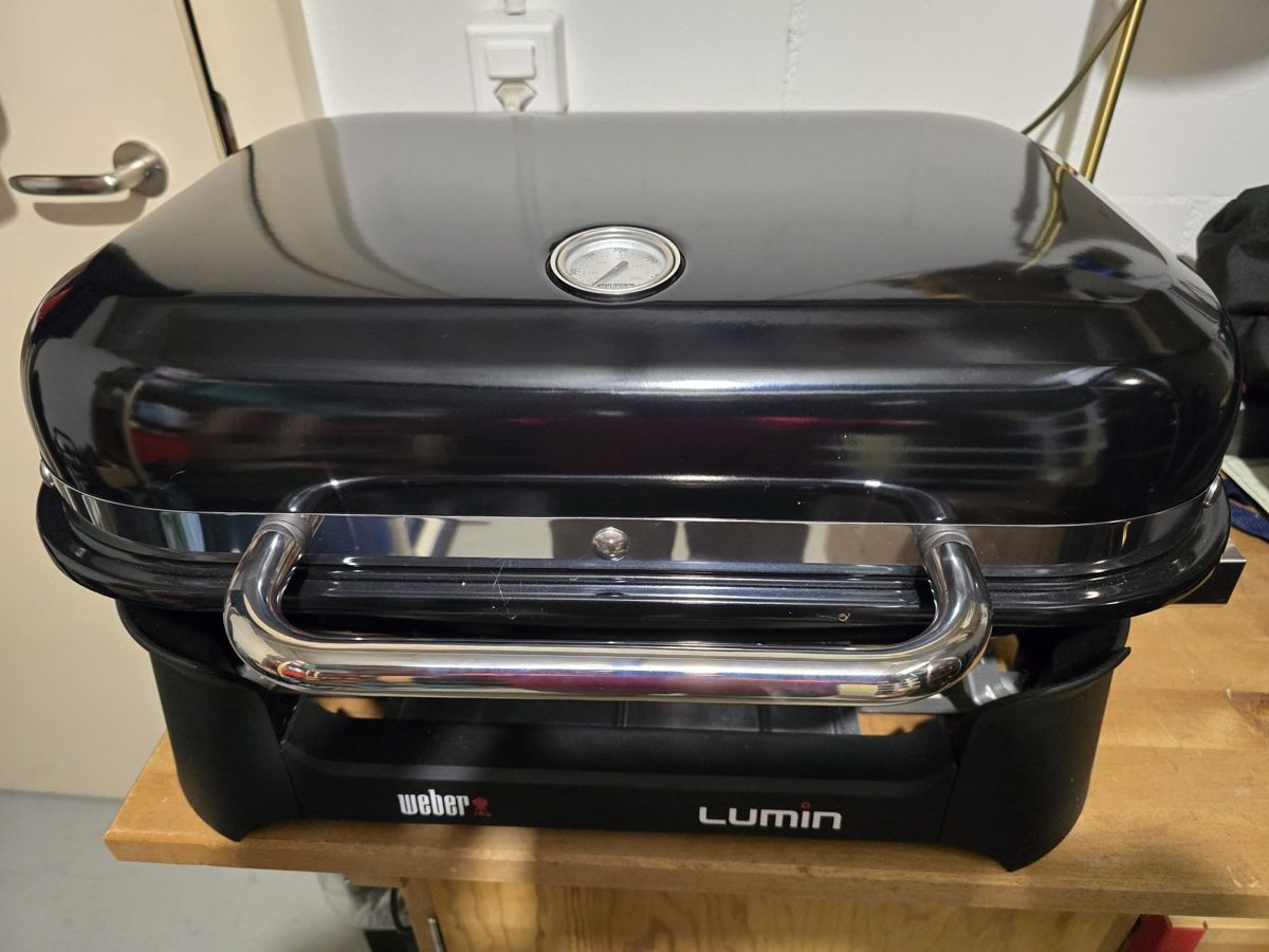 Grills: Weber Lumin Elektrogrill, noch nie gebraucht  – Neu (gemäss Beschreibung) aus Hettlingen von sazim