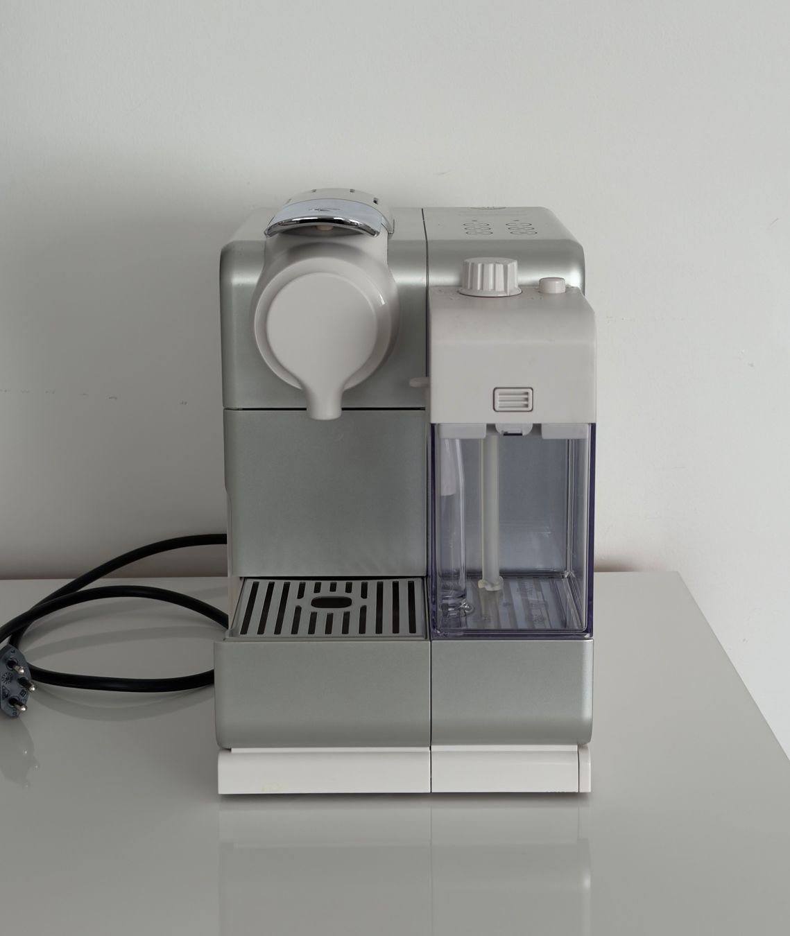 Nespresso Macchine per caffè & Macchine per espresso: Nespresso Lattissima Touch silver – Usato da Zürich venduto da JessGar