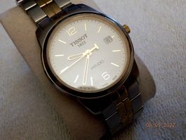 Tissot, Quartz, 38mm, Datum, Sphirglas, Stahlarmband, läuft.