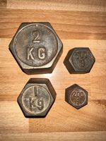 Alte Waage Gewichte Gusseisen 200g 500g 1Kg 2Kg