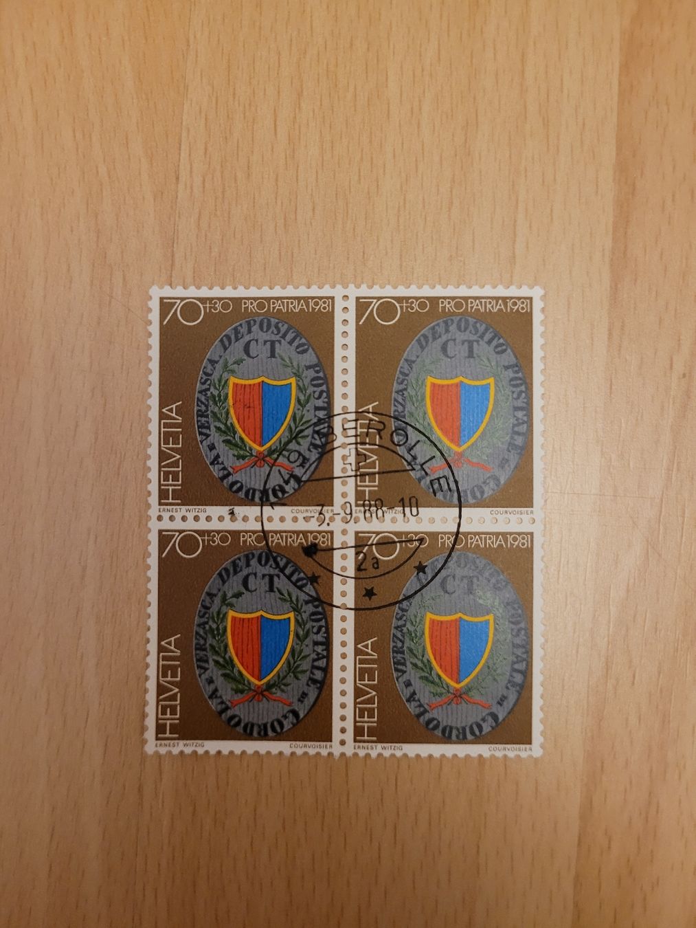 Tutti i francobolli: 4er Block Helvetia – Usato da Inwil venduto da Flower2325
